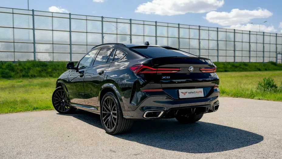 BMW X6 -