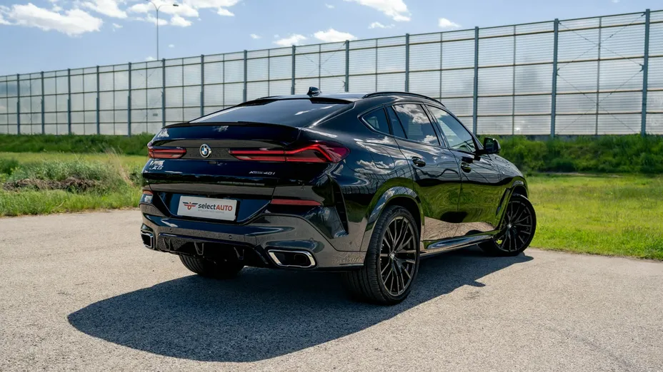 BMW X6 -