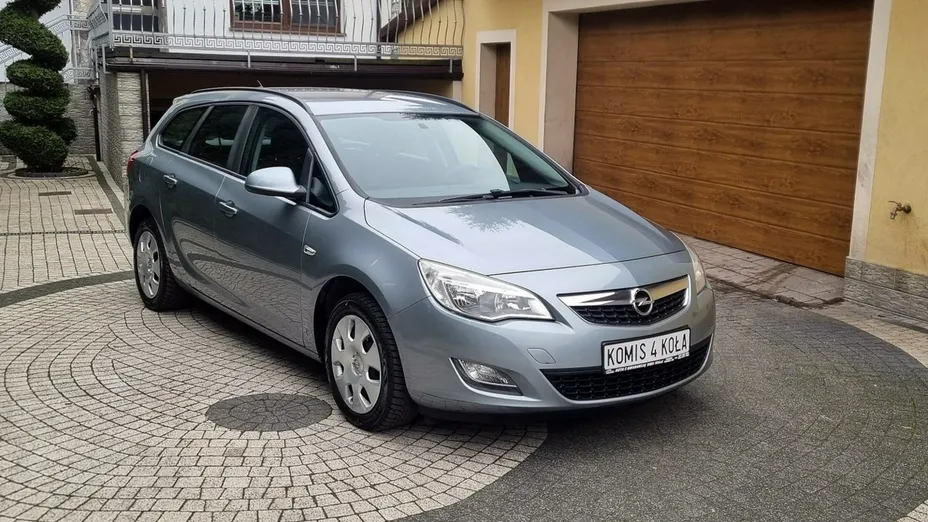 OPEL Astra -