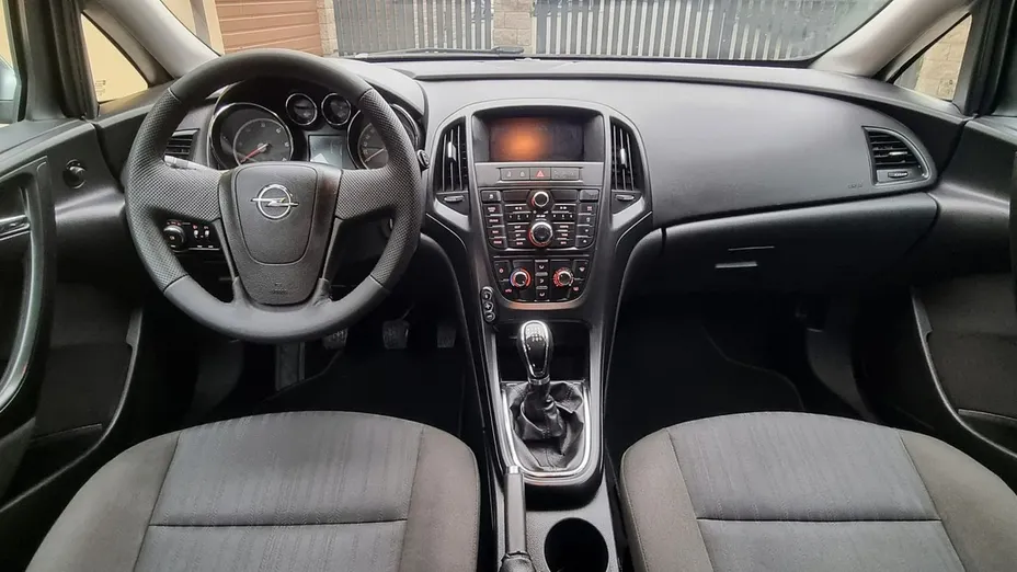 OPEL Astra -