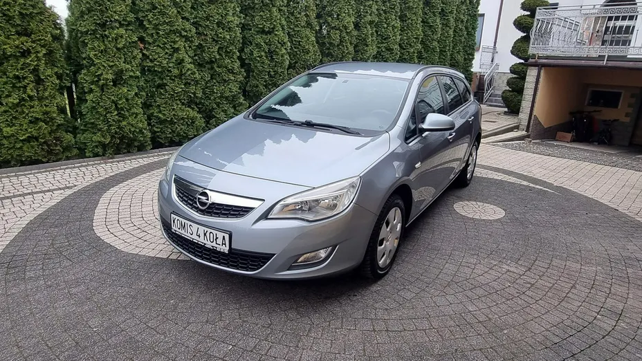 OPEL Astra -