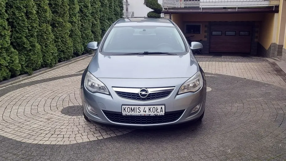 OPEL Astra -