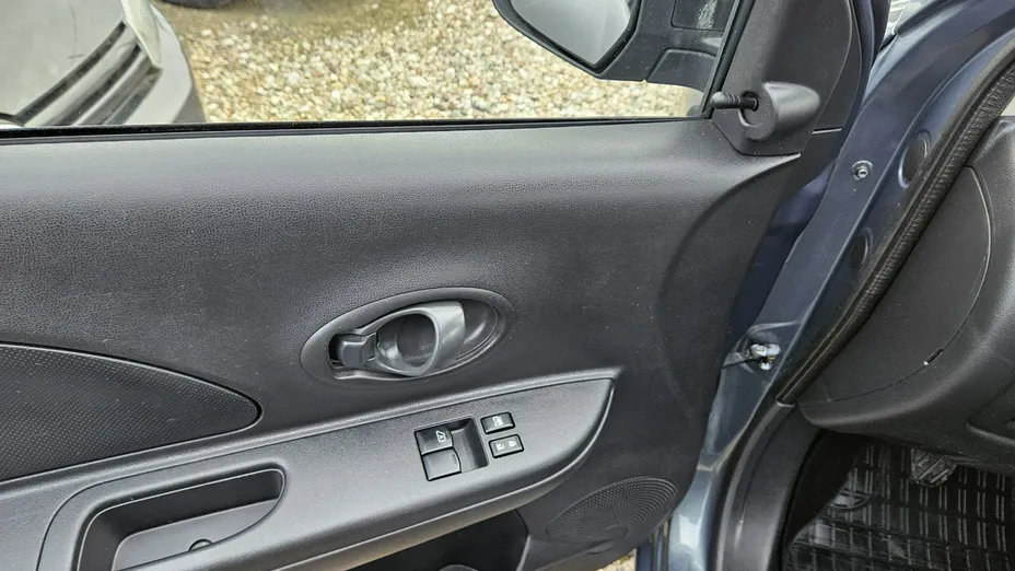 NISSAN Micra -
