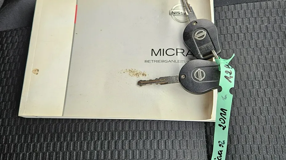 NISSAN Micra -