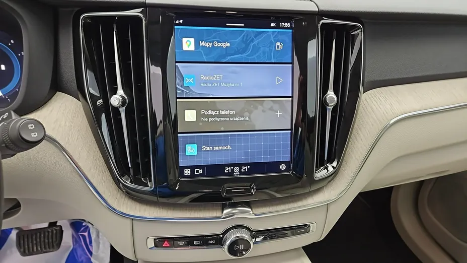 VOLVO XC60 -