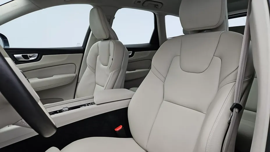 VOLVO XC60 -