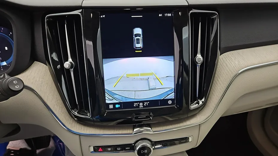 VOLVO XC60 -