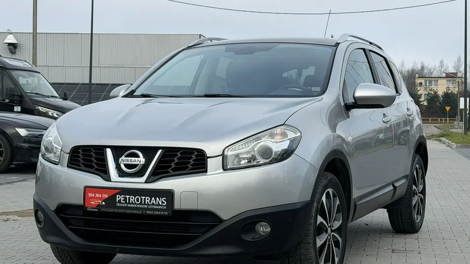 NISSAN Qashqai -