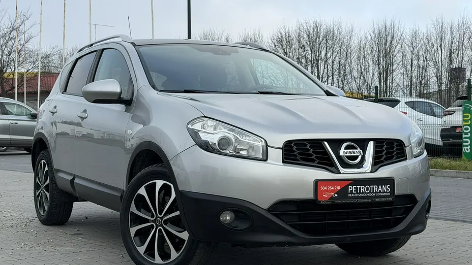 NISSAN Qashqai -