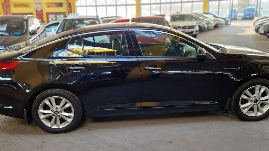 KIA Optima -