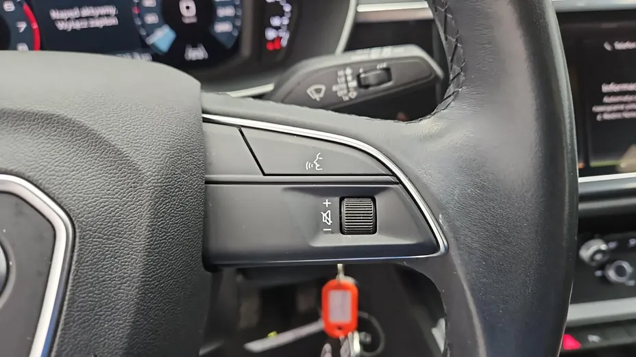 AUDI Q3 -
