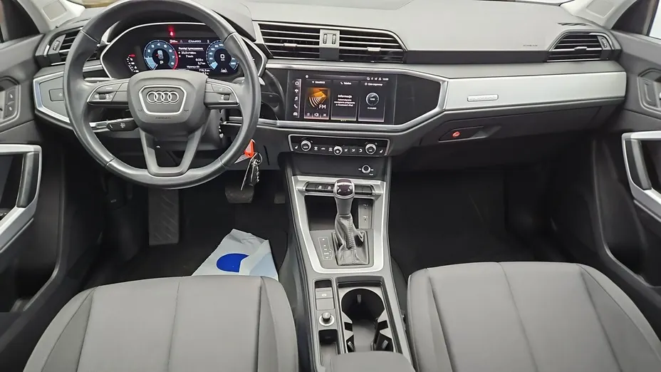 AUDI Q3 -