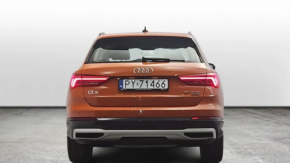 AUDI Q3 -