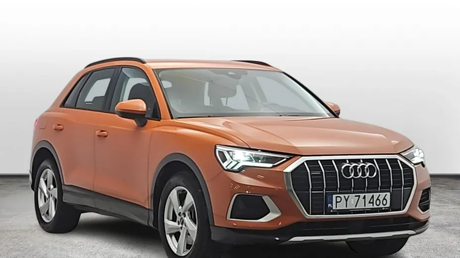 AUDI Q3 -