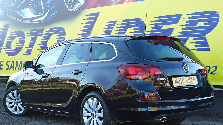 OPEL Astra -