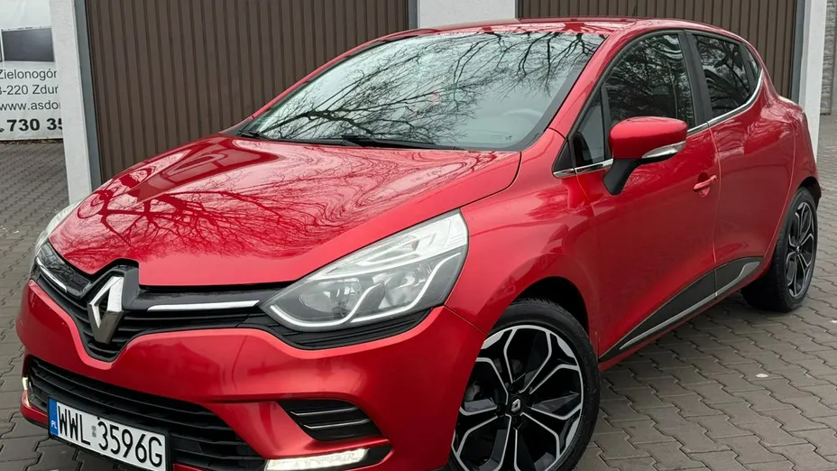 RENAULT Clio -