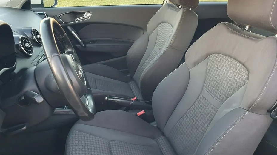 AUDI A1 -