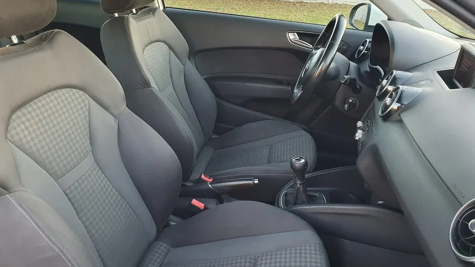 AUDI A1 -