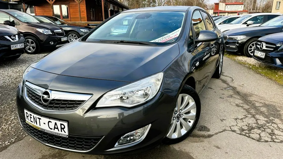 OPEL Astra -