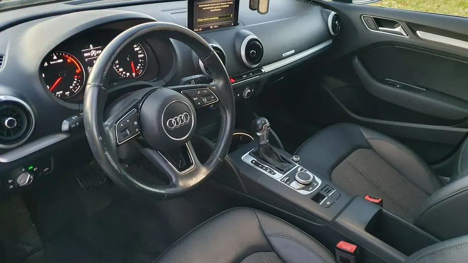 AUDI A3 -