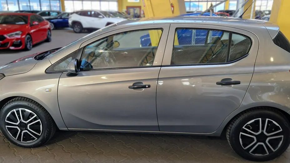 OPEL Corsa -