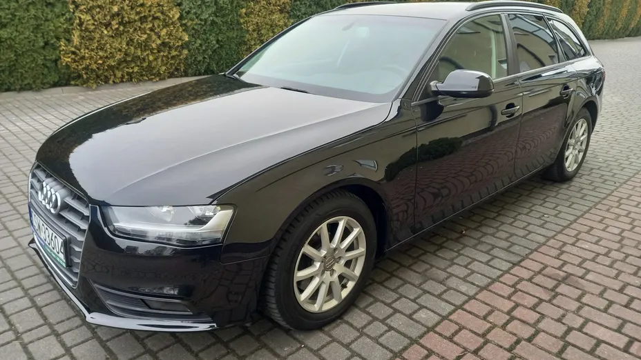 AUDI A4 -