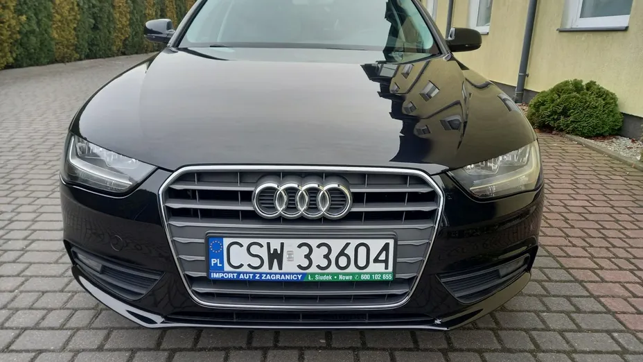 AUDI A4 -