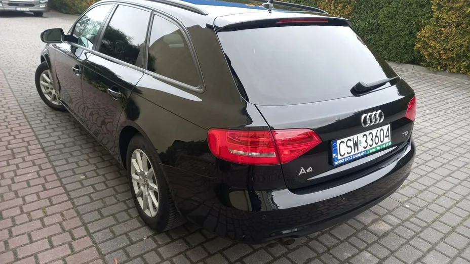 AUDI A4 -