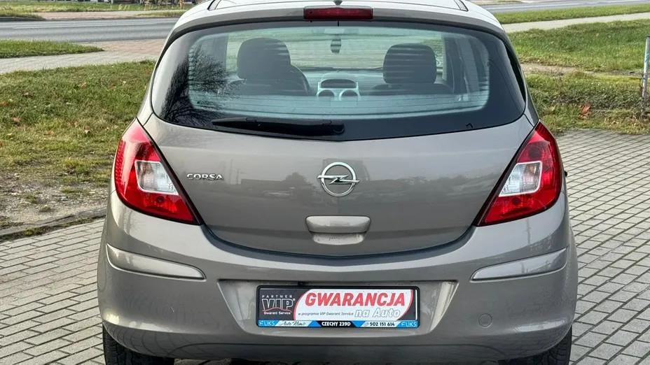 OPEL Corsa -