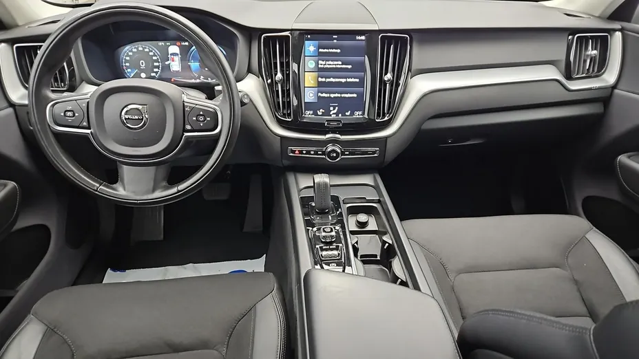 VOLVO XC60 -