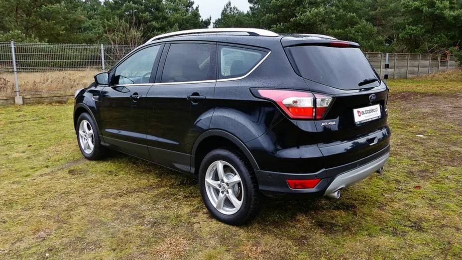FORD Kuga -