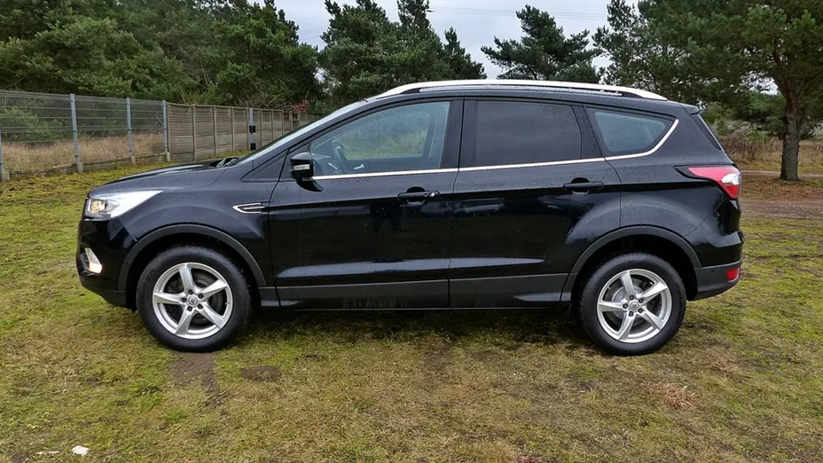 FORD Kuga -