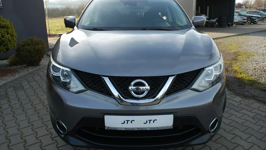 NISSAN Qashqai -