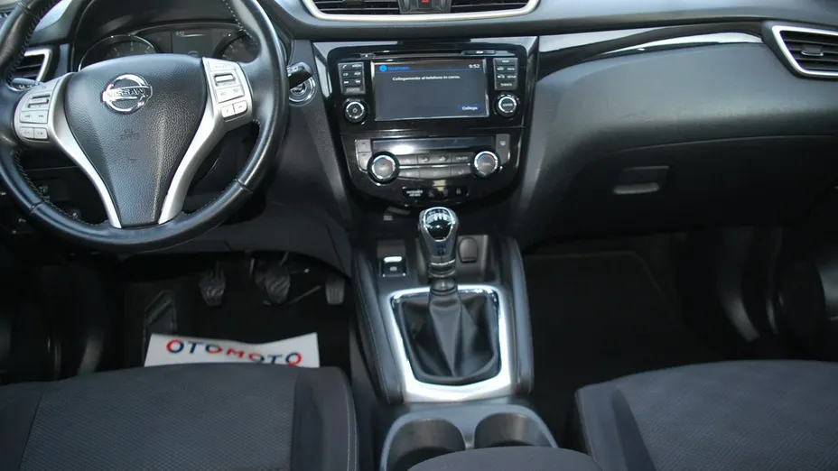 NISSAN Qashqai -