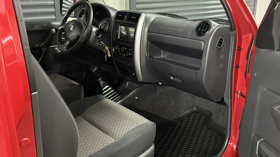 SUZUKI Jimny -