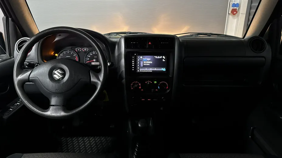 SUZUKI Jimny -