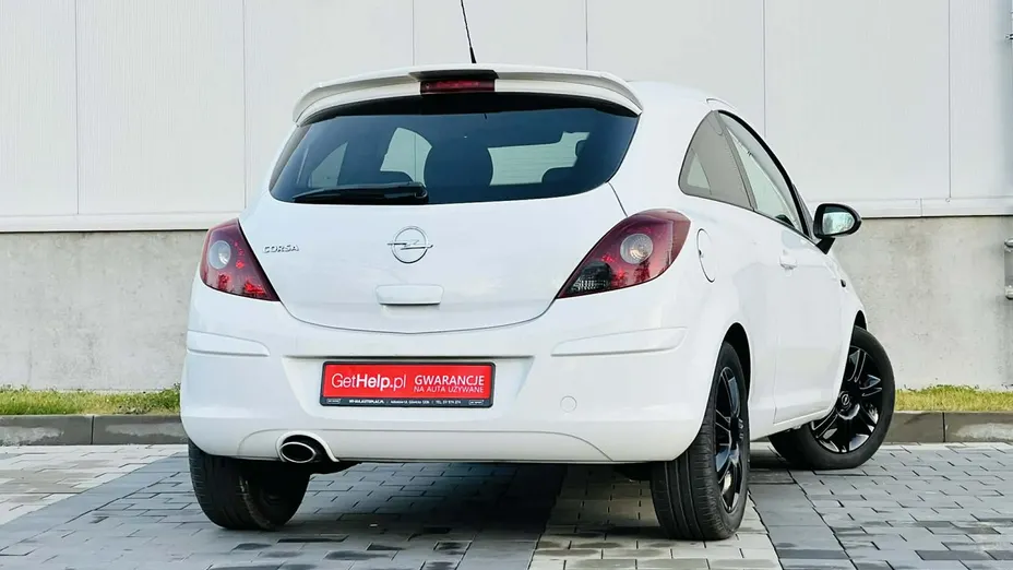 OPEL Corsa -