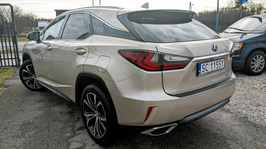 LEXUS RX -