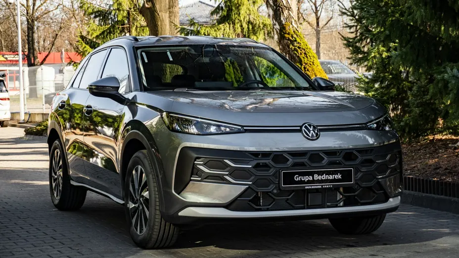 VOLKSWAGEN T-ROC -