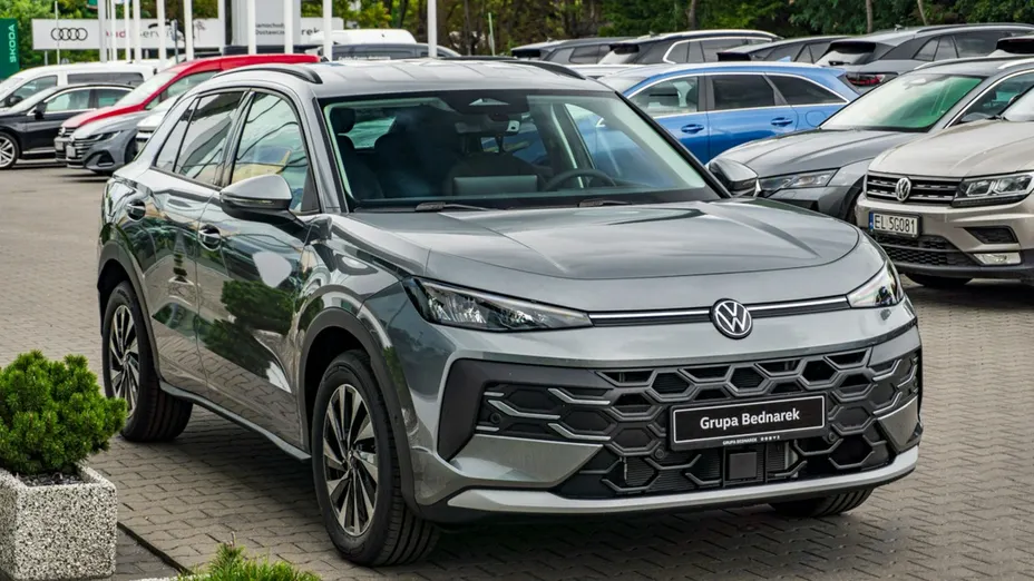 VOLKSWAGEN T-ROC -
