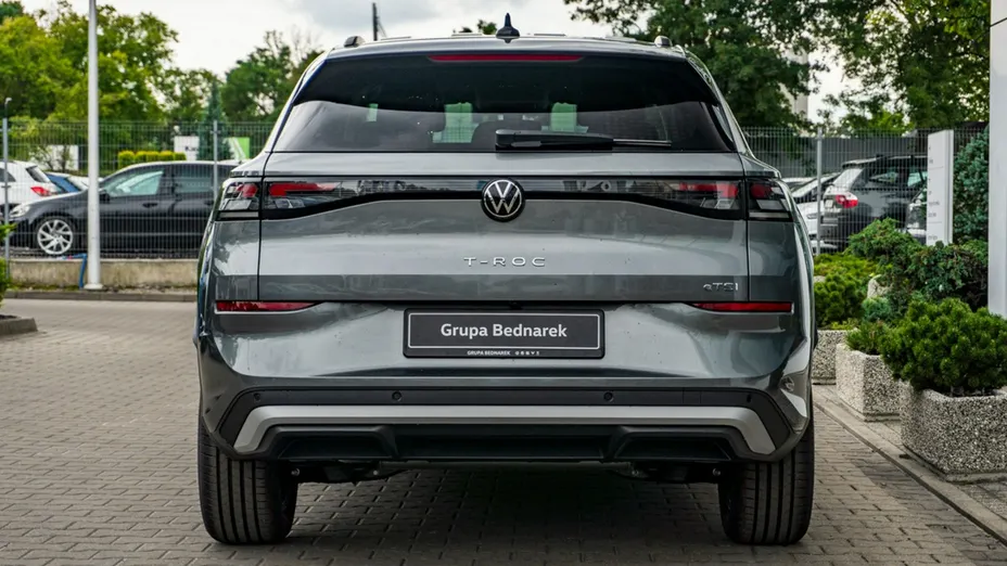 VOLKSWAGEN T-ROC -