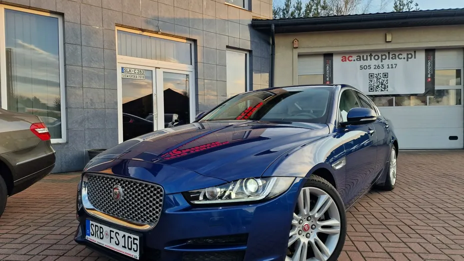JAGUAR XE -
