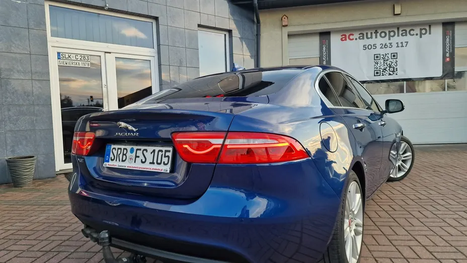 JAGUAR XE -
