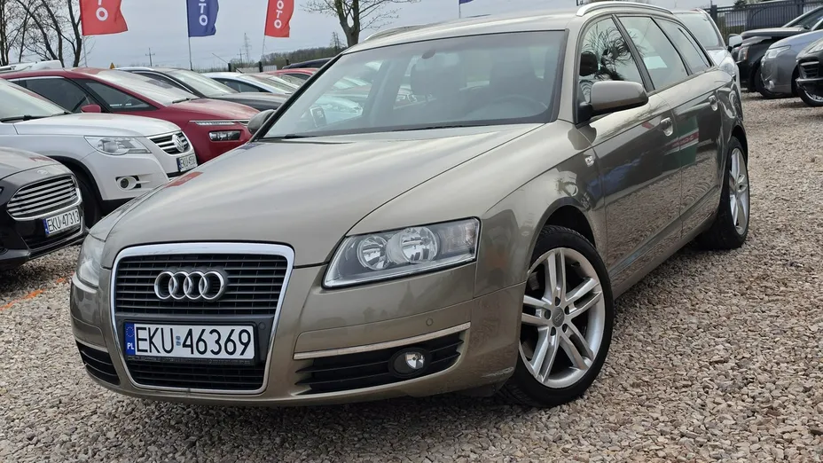 AUDI A6 -