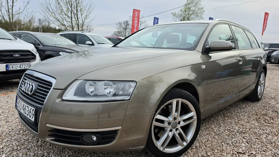AUDI A6 -