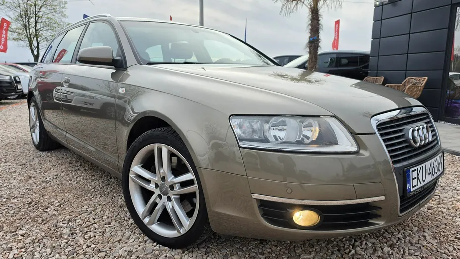 AUDI A6 -