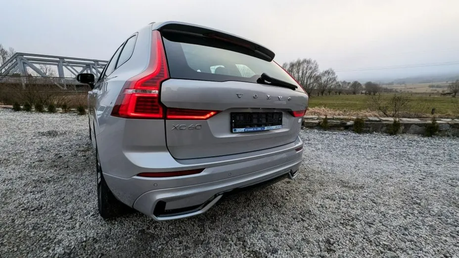 VOLVO XC60 -