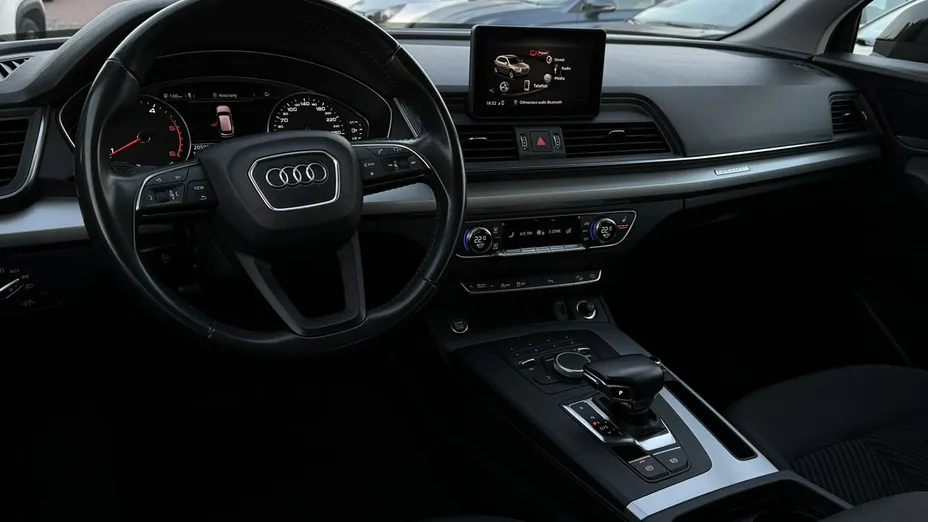 AUDI Q5 -