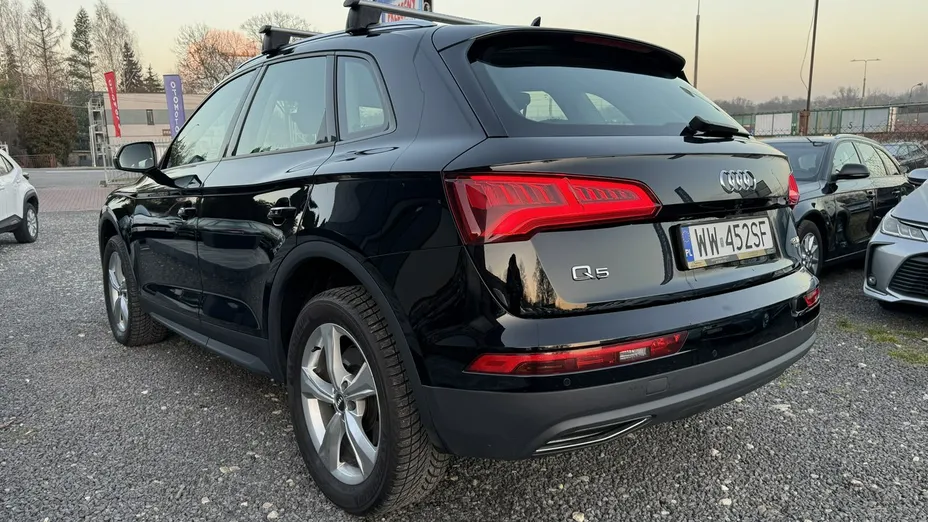 AUDI Q5 -