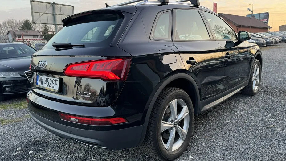 AUDI Q5 -